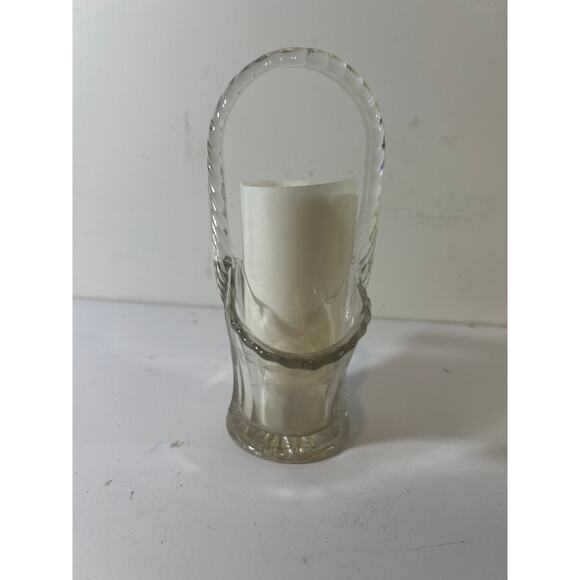 Vintage Duncan Miller Glass Bridal Basket Clear with Handle Etched Floral Design - Picture 3 of 5